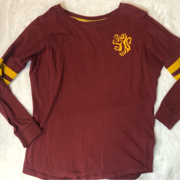 BoxLunch Exclusive- Harry Potter Gryffindor Spirit Jersey Long Sleeve Tee - Picture 3 of 4